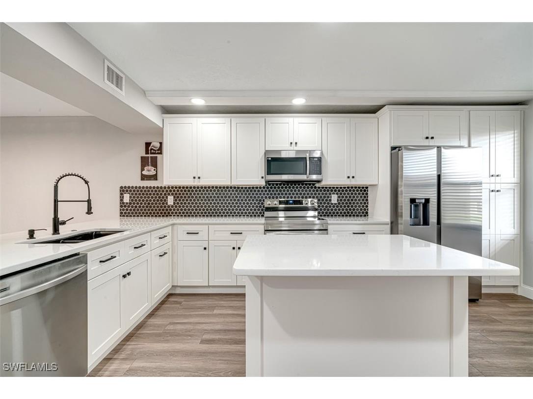 12601 Kelly Sands Way #402 Fort Myers FL 33908 225060666 image3