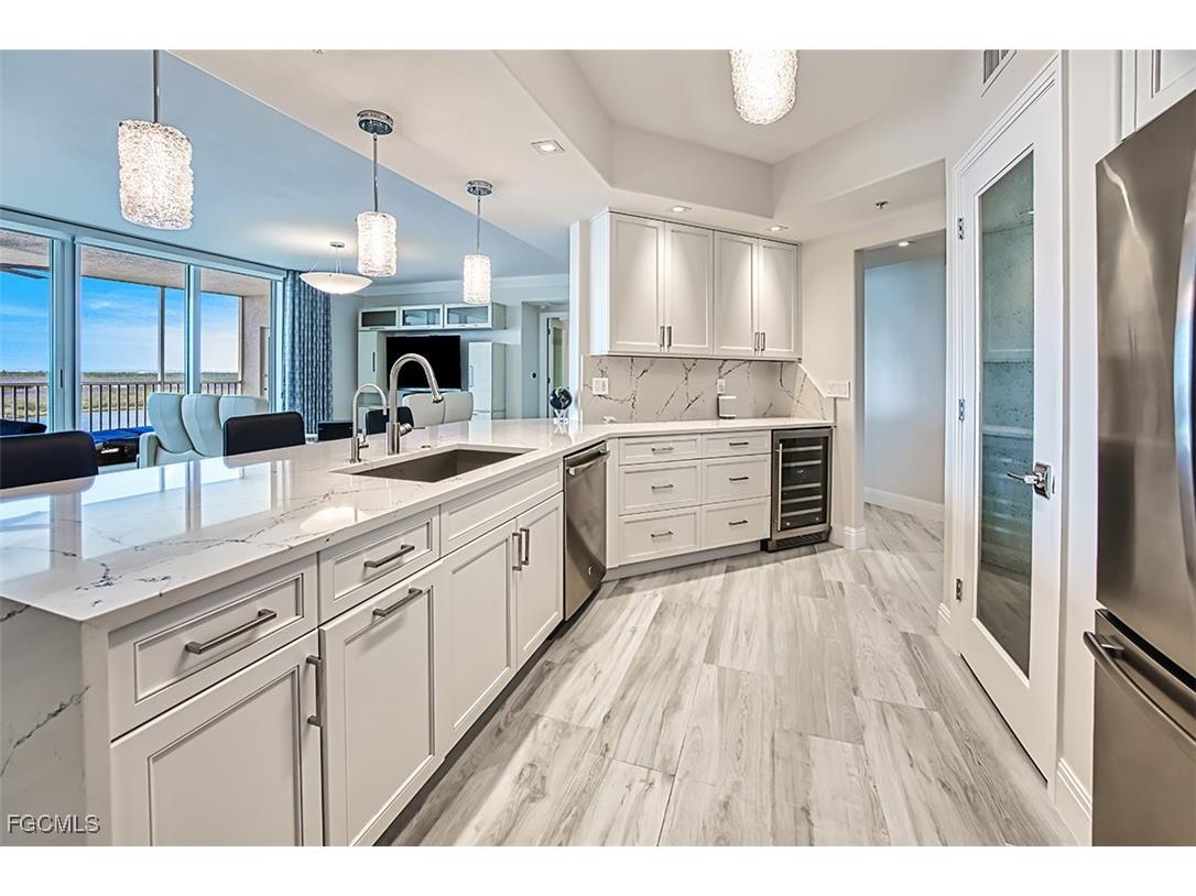 12601 Mastique Beach Boulevard #502 Fort Myers FL 33908 2025021203 image1