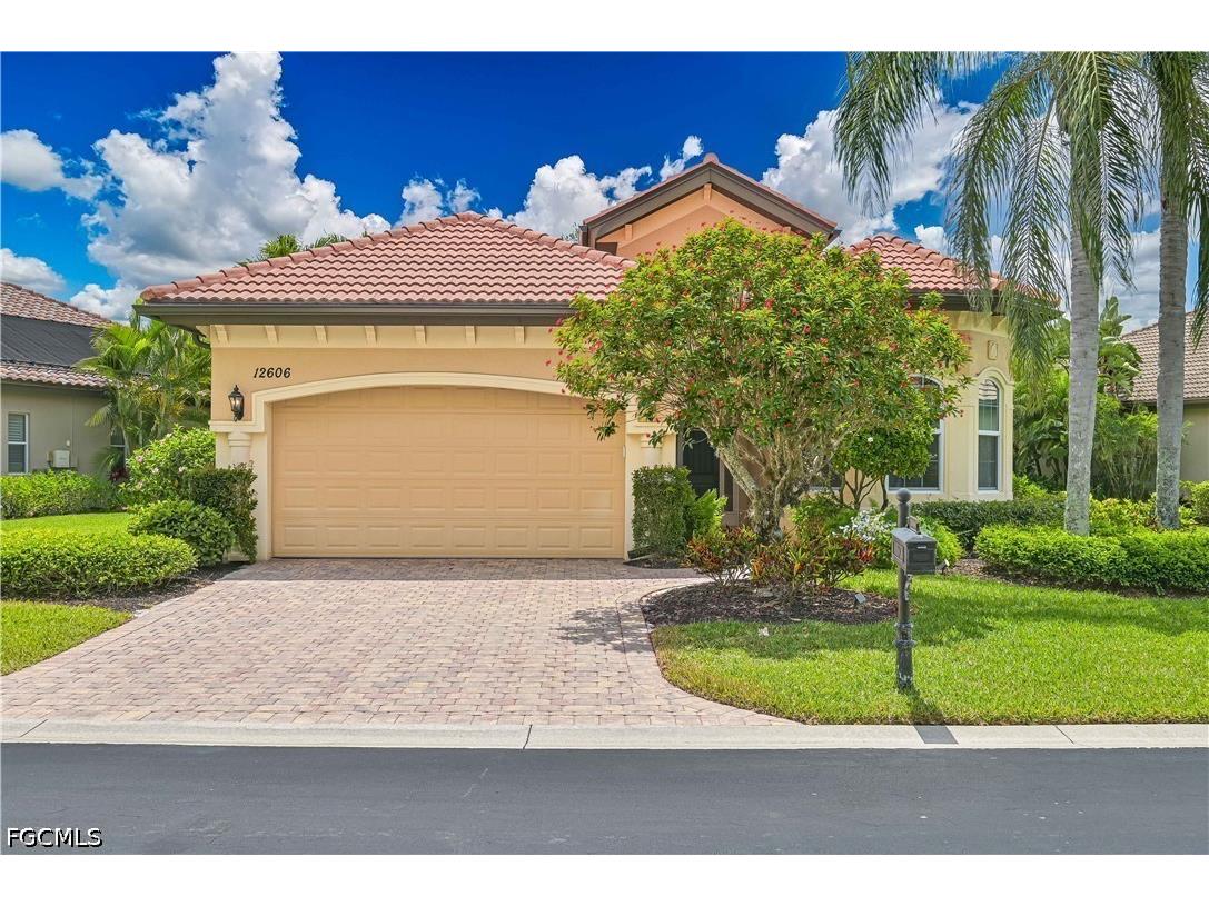 12606 Grandezza Circle Estero FL 33928 2026018906 image1