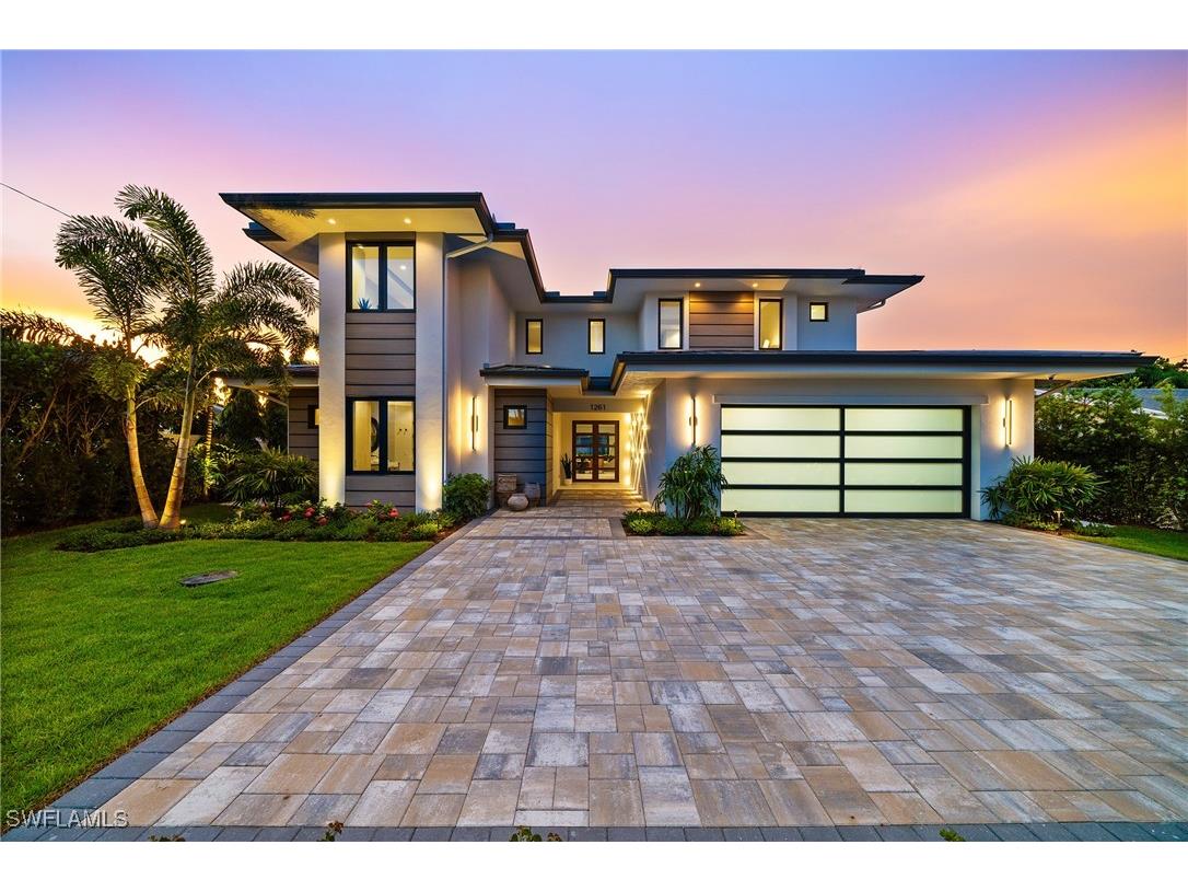 1261 13th Avenue N Naples FL 34102 225063288 image1