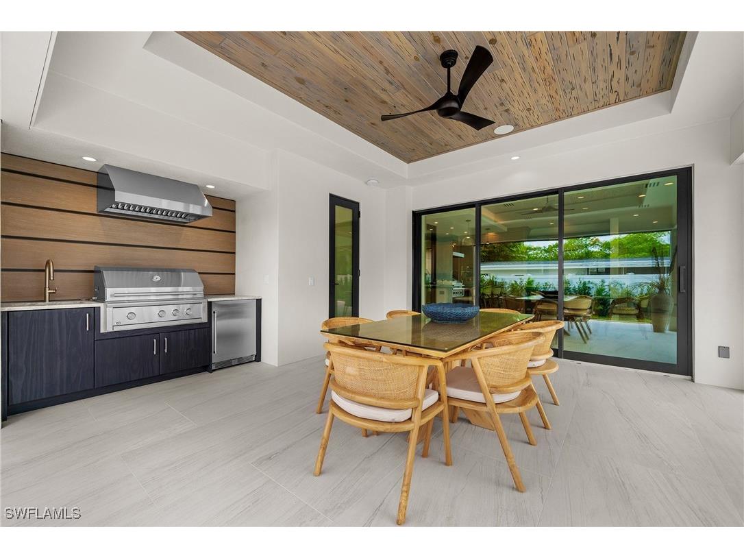 1261 13th Avenue N Naples FL 34102 225063288 image27