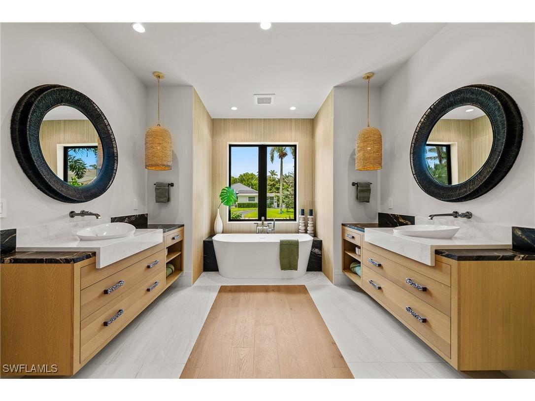 1261 13th Avenue N Naples FL 34102 225063288 image33