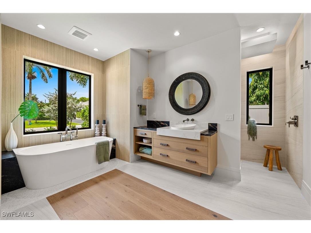 1261 13th Avenue N Naples FL 34102 225063288 image34