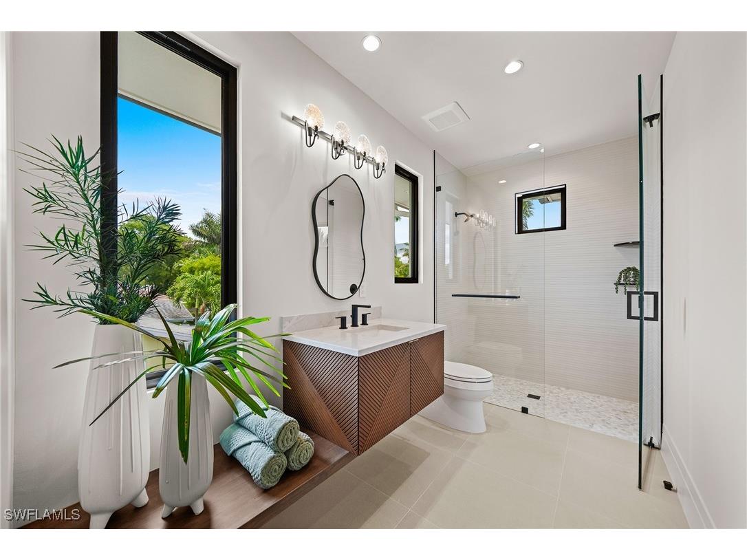 1261 13th Avenue N Naples FL 34102 225063288 image43