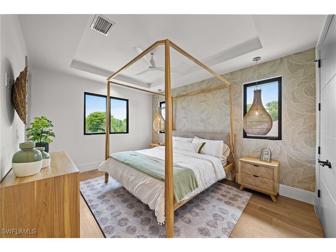 1261 13th Avenue N Naples FL 34102 225063288 image44