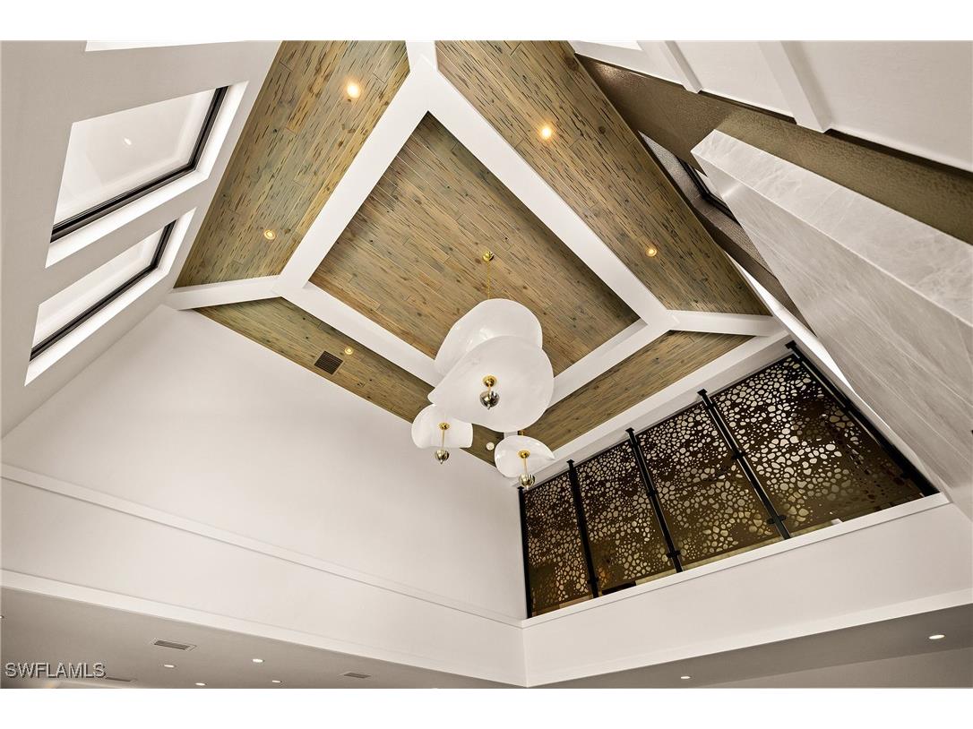 1261 13th Avenue N Naples FL 34102 225063288 image9