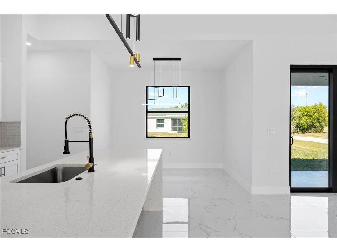 1261 NE 40th Street Cape Coral FL 33909 2025020776 image13