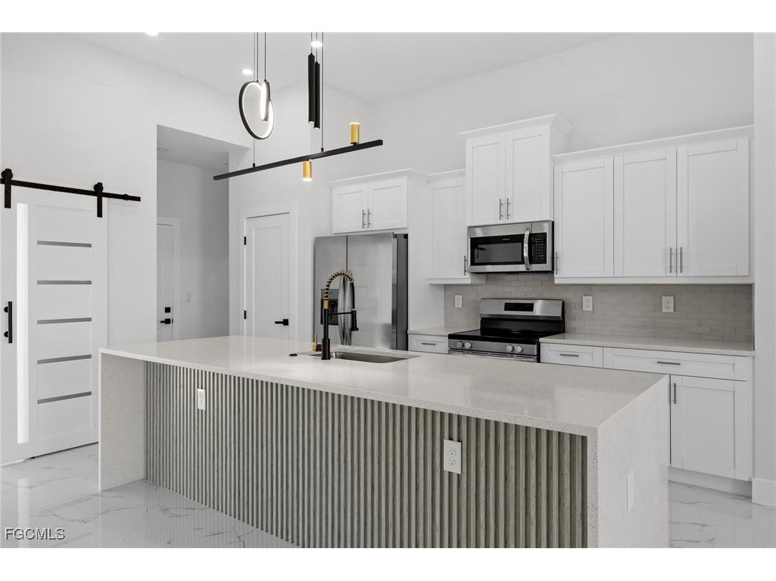 1261 NE 40th Street Cape Coral FL 33909 2025020776 image14