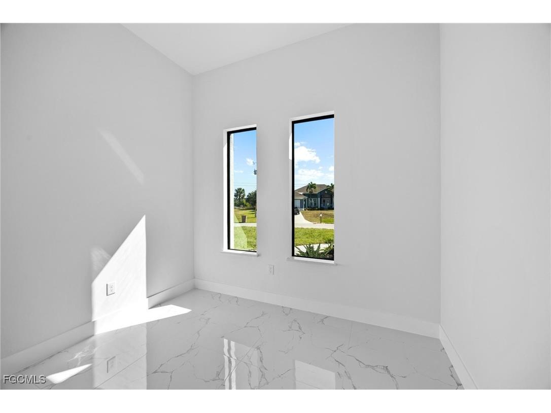 1261 NE 40th Street Cape Coral FL 33909 2025020776 image17