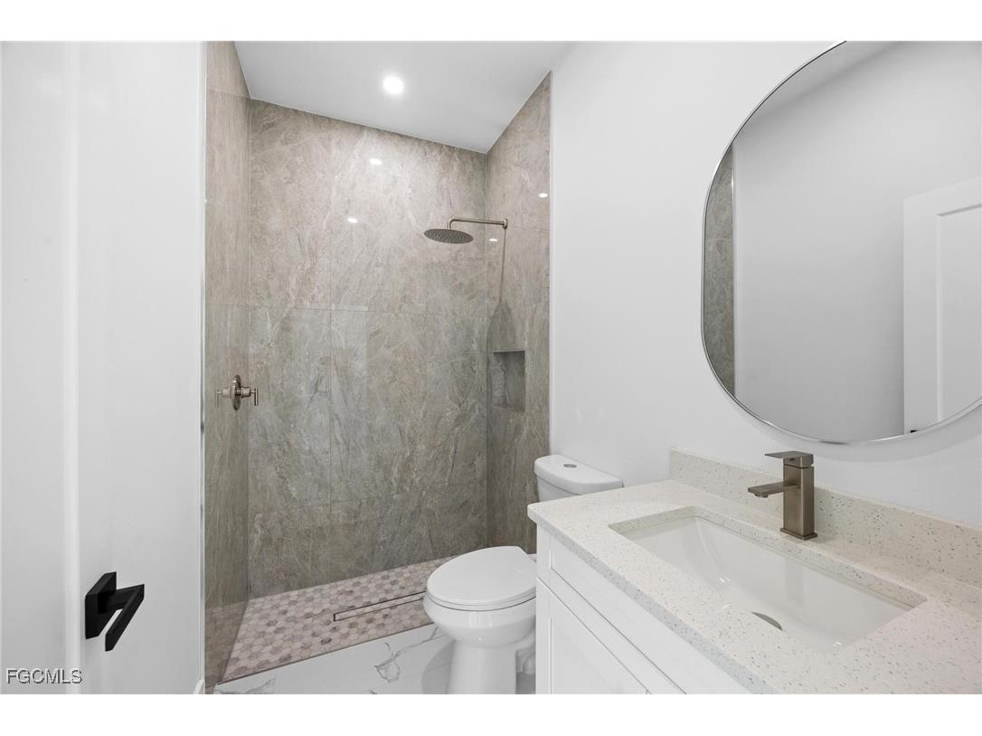 1261 NE 40th Street Cape Coral FL 33909 2025020776 image22