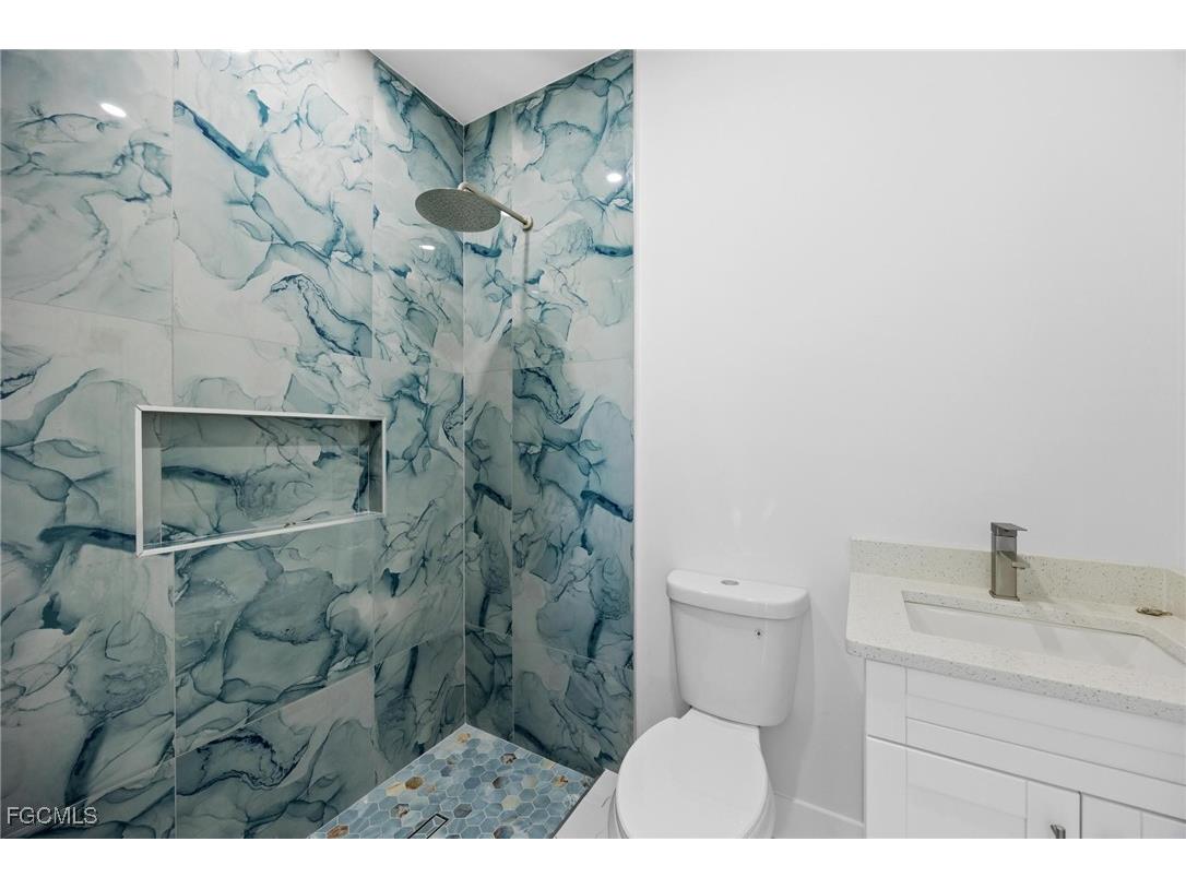 1261 NE 40th Street Cape Coral FL 33909 2025020776 image25