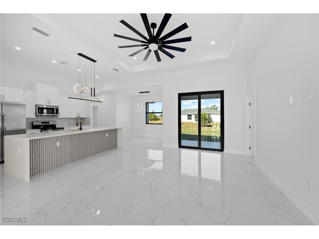 1261 NE 40th Street Cape Coral FL 33909 2025020776 image4