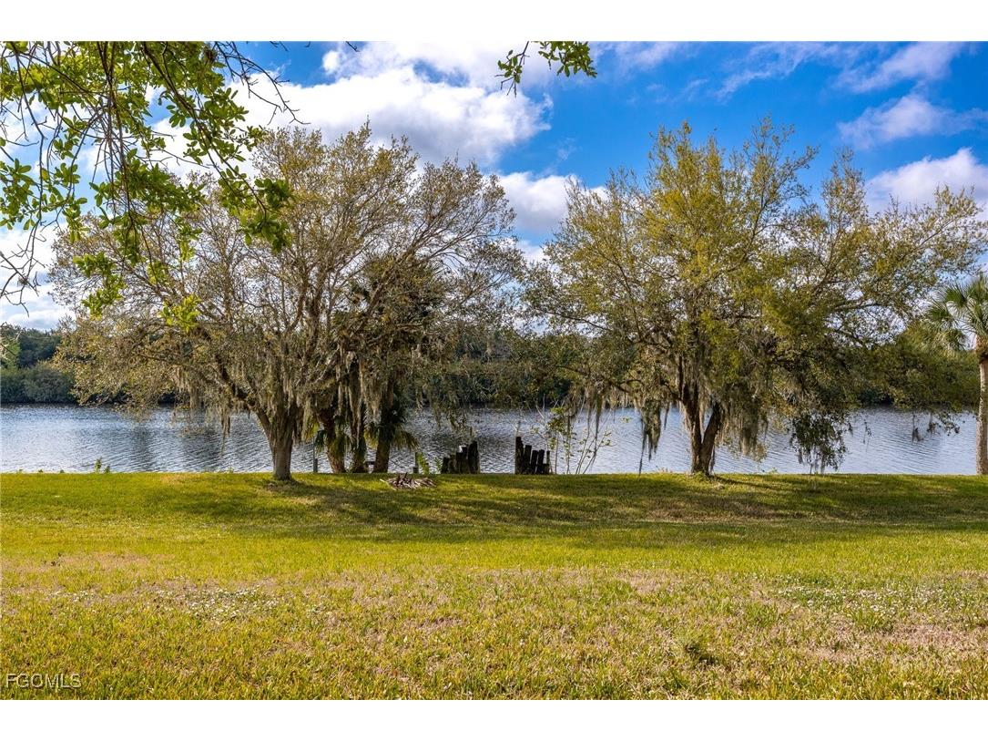 1261 Riverbend Drive Labelle FL 33935 2025016681 image28