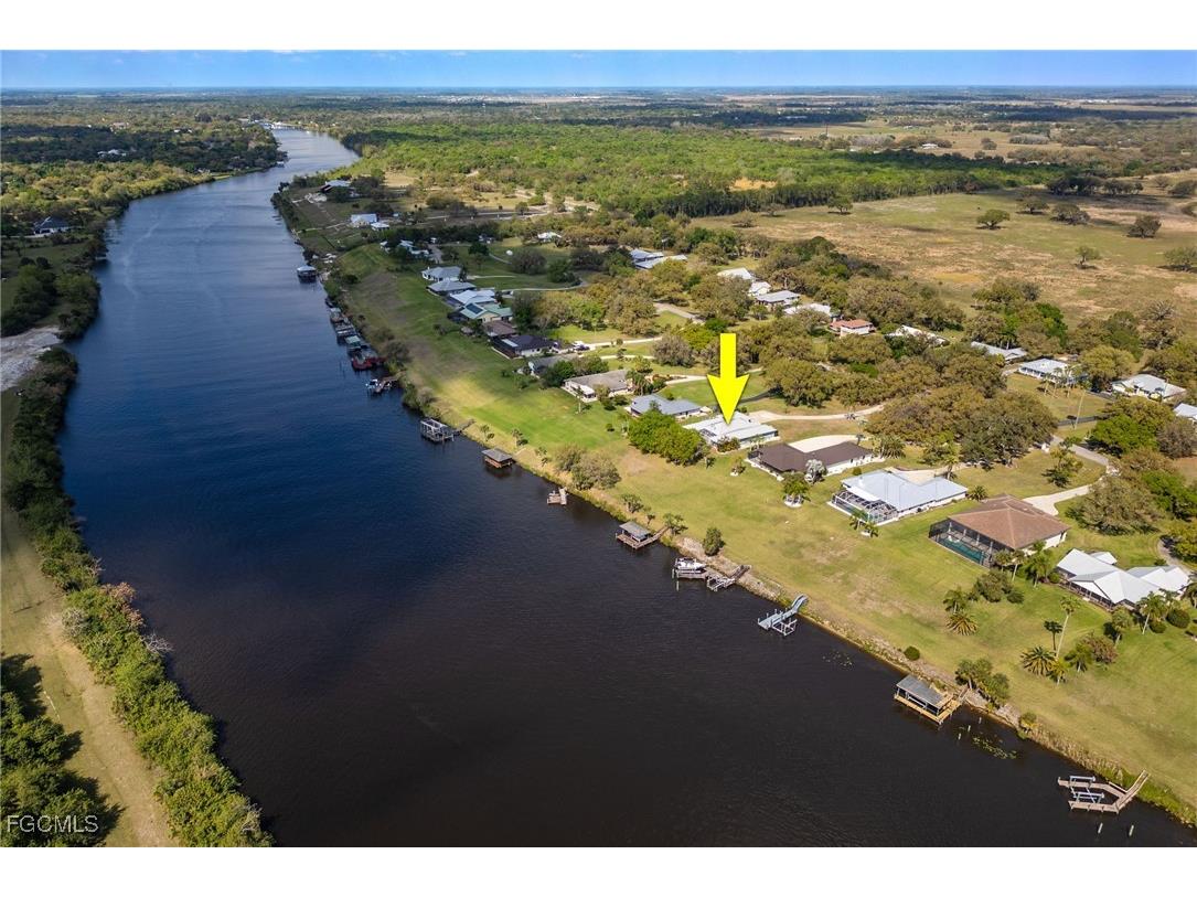 1261 Riverbend Drive Labelle FL 33935 2025016681 image3