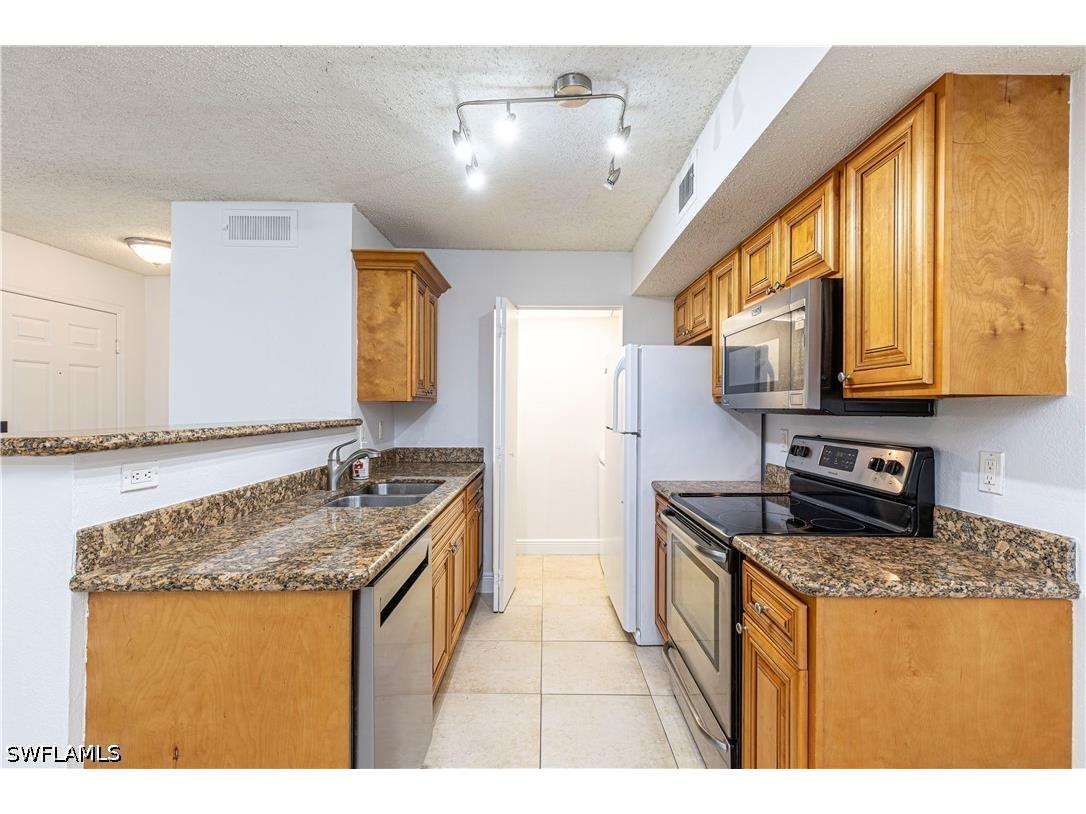 12610 Equestrian Circle #1613 Fort Myers FL 33907 226019807 image3