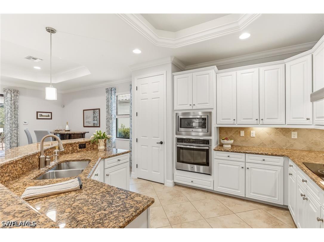 12614 Fenhurst Way Naples FL 34120 226016207 image8