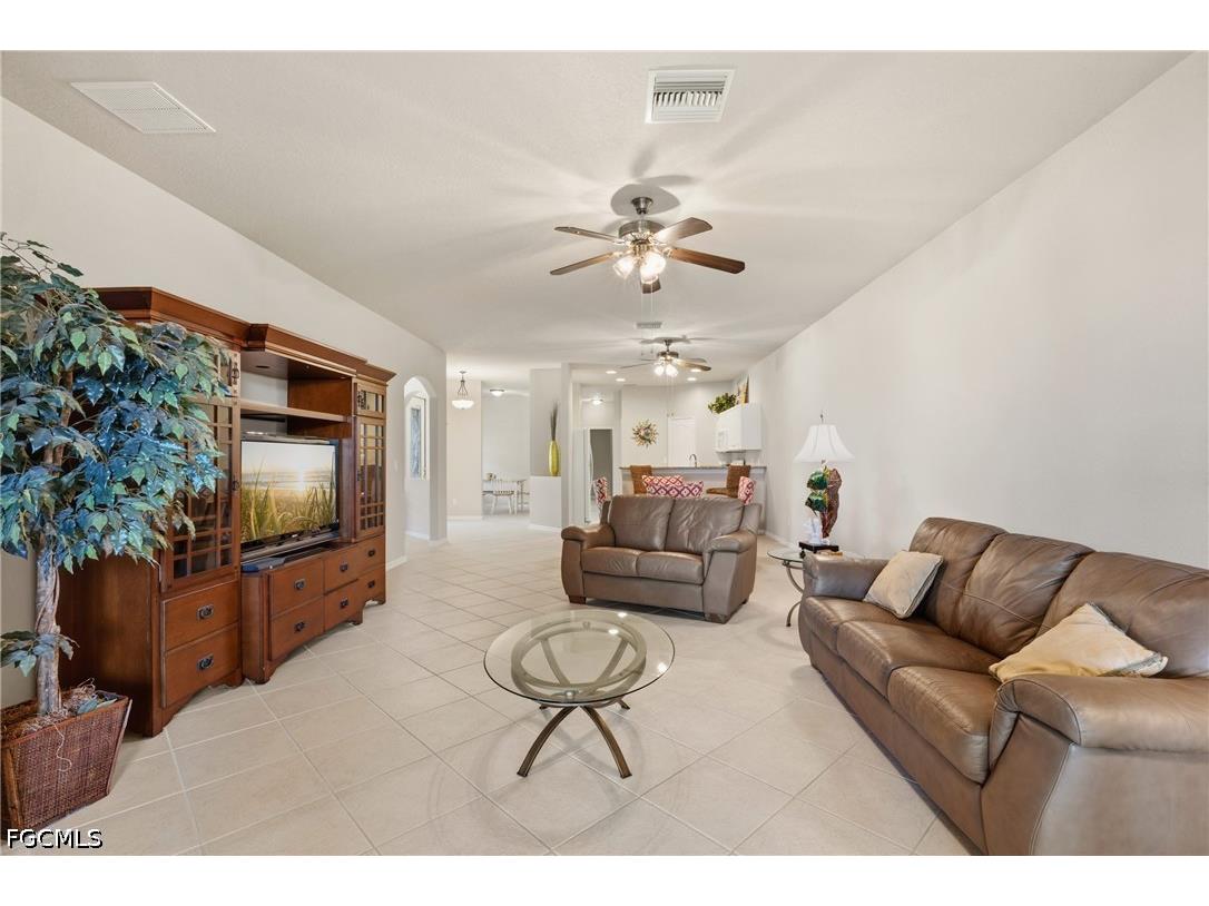 12618 Stone Valley Loop Fort Myers FL 33913 2026016131 image2