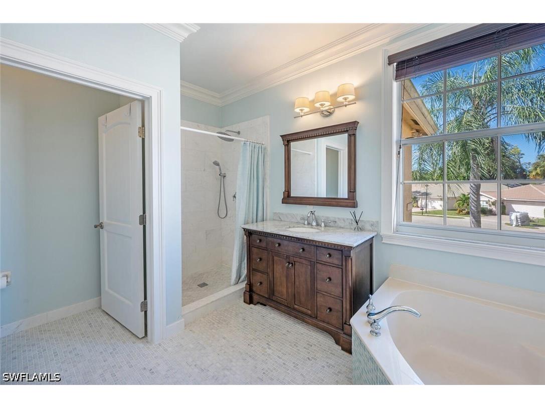 1262 Barrigona Court Naples FL 34119 226023045 image21