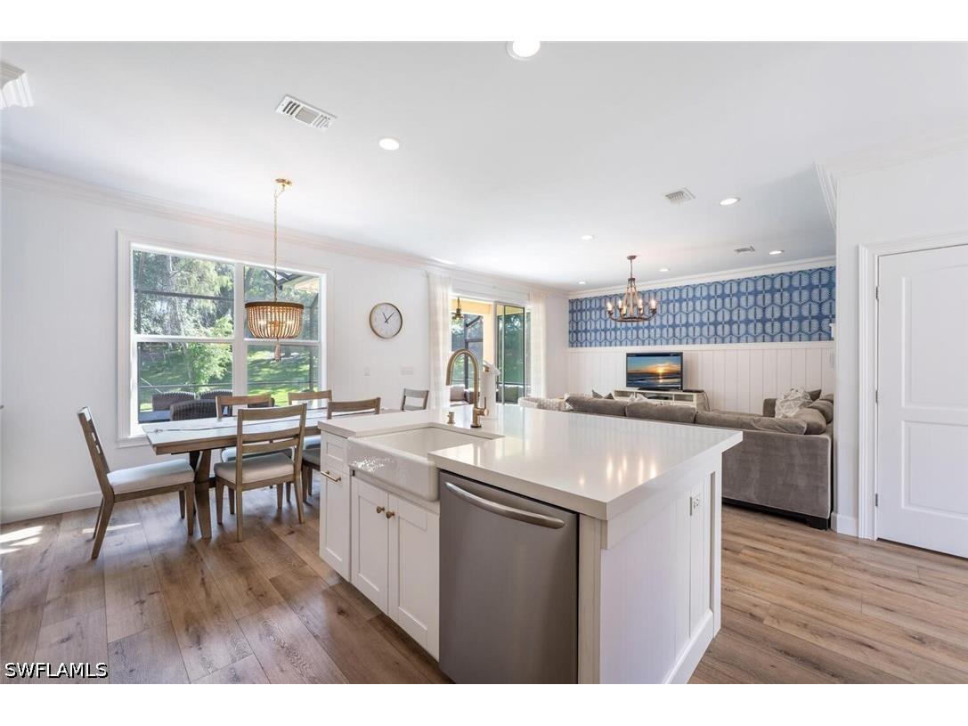 1262 Barrigona Court Naples FL 34119 226023045 image6