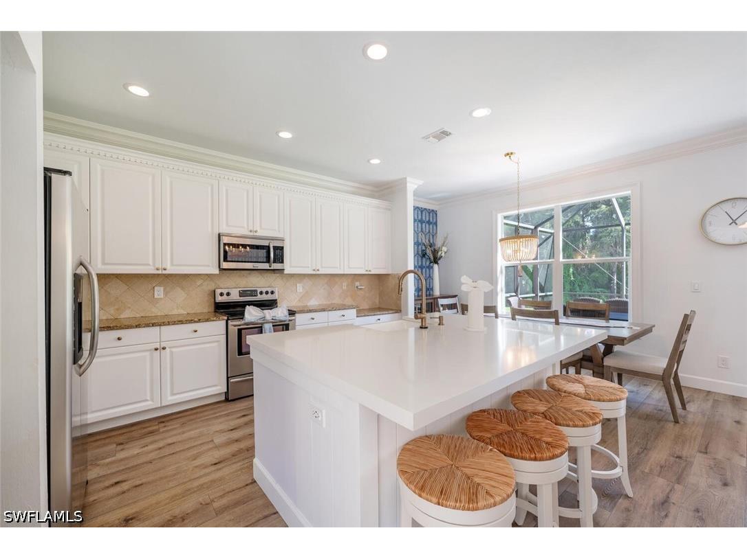 1262 Barrigona Court Naples FL 34119 226023045 image8
