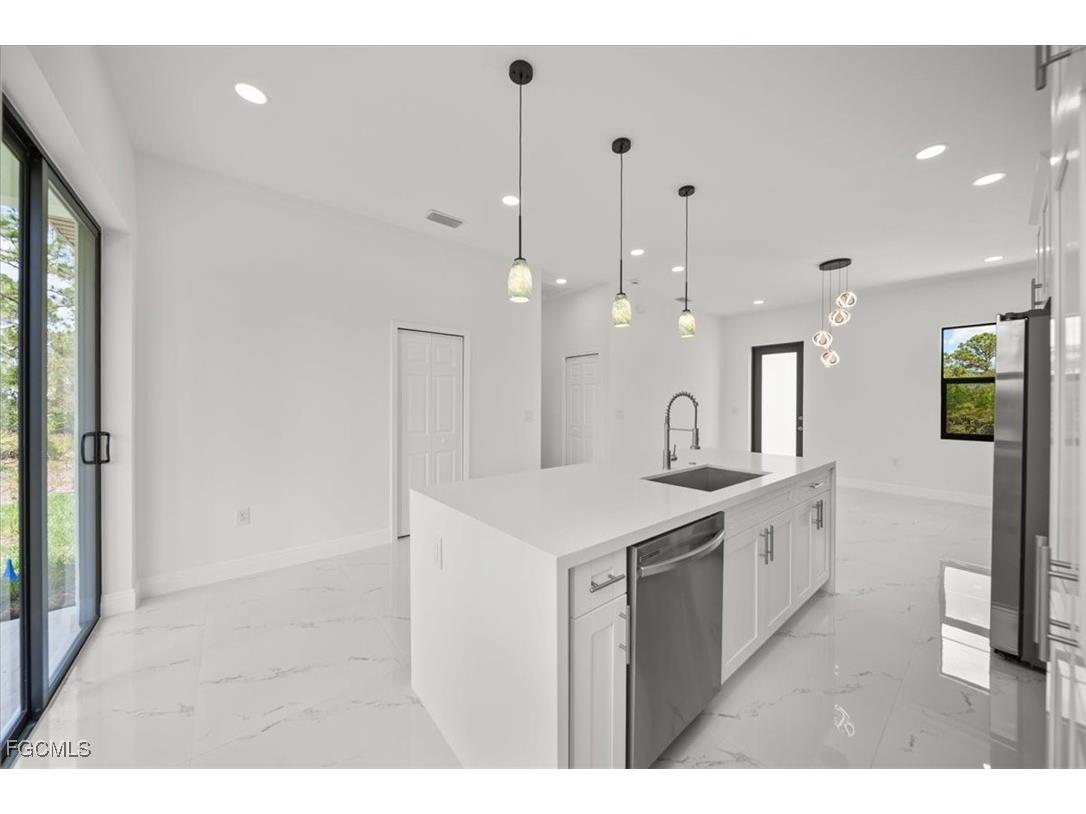 1262 Bowles Avenue Fort Myers FL 33913 2025004789 image17