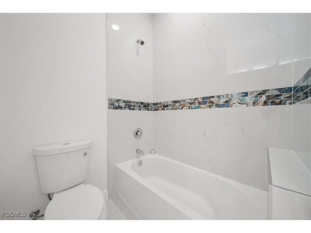 1262 Bowles Avenue Fort Myers FL 33913 2025004789 image22