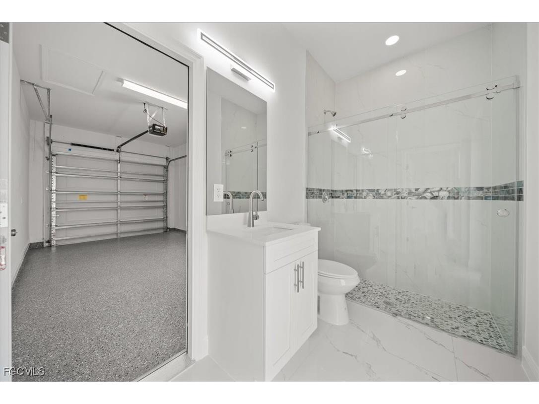 1262 Bowles Avenue Fort Myers FL 33913 2025004789 image32