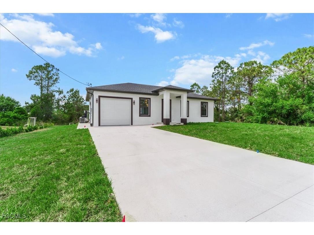 1262 Bowles Avenue Fort Myers FL 33913 2025004789 image4