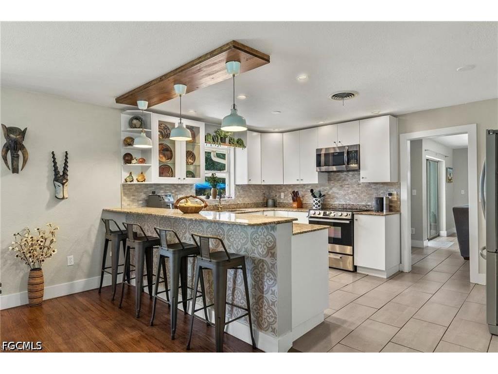 1262 Carlene Avenue Fort Myers FL 33901 2026015966 image2