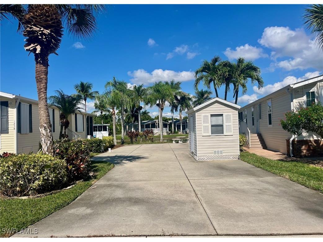 1262 Silver Lakes Boulevard Naples FL 34114 225077428 image2