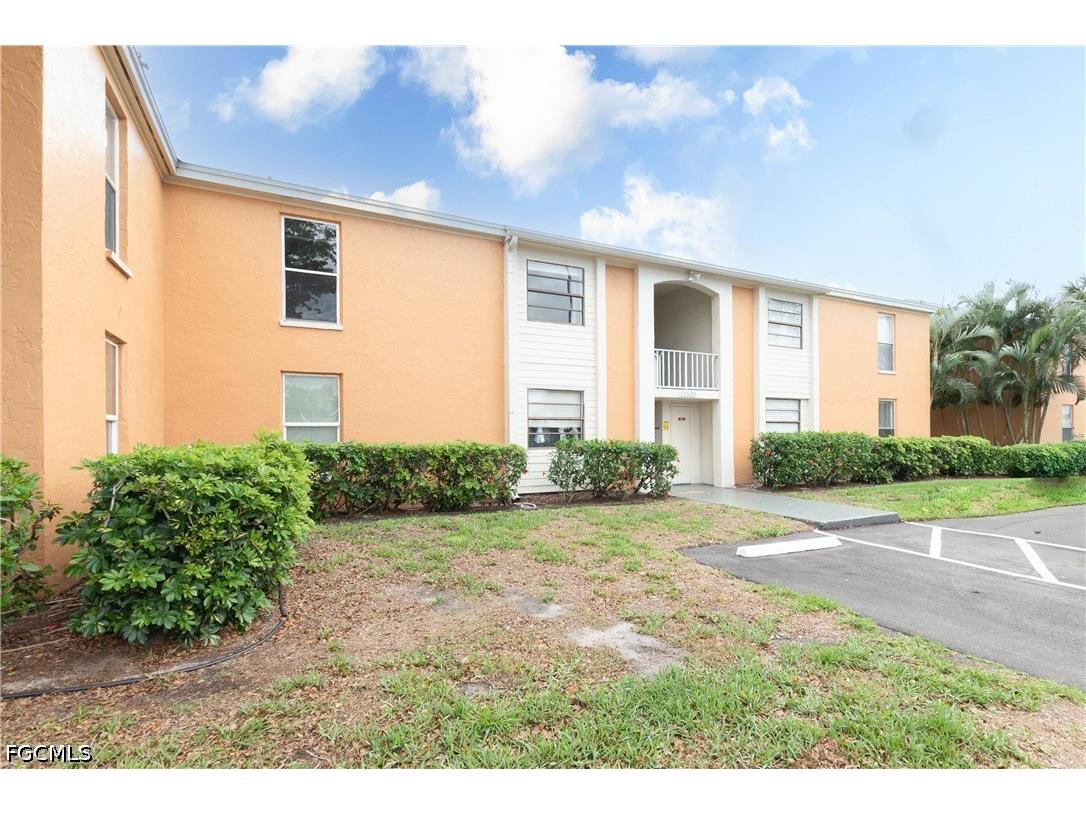 12620 Kenwood Lane #C Fort Myers FL 33907 2026019196 image2