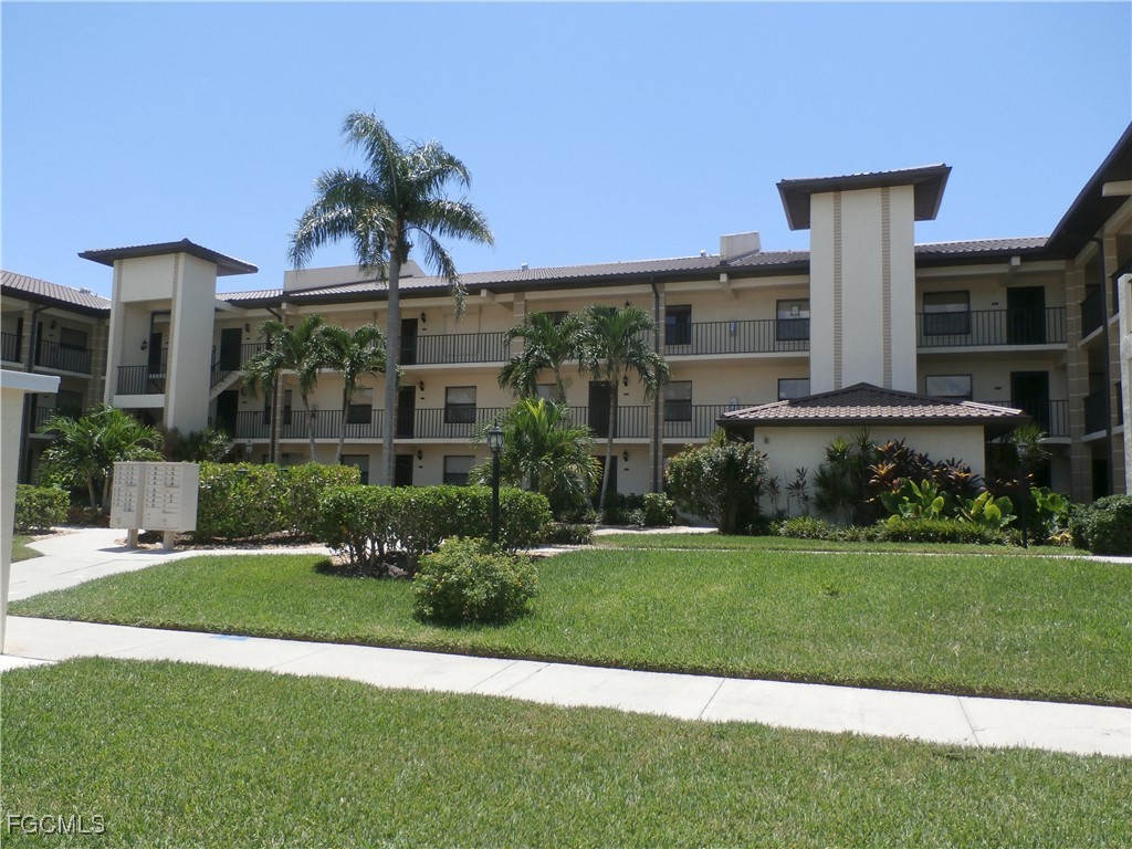 12621 Kelly Sands Way #305 Fort Myers FL 33908 2025000379 image2