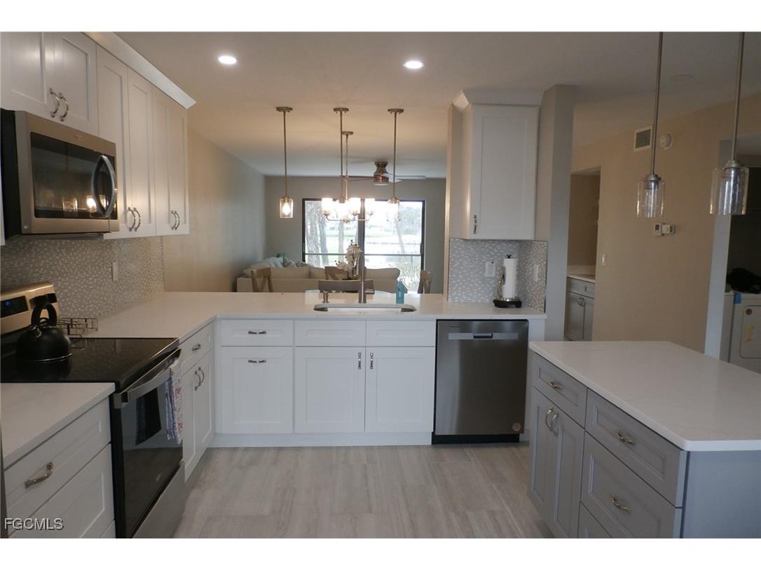 12621 Kelly Sands Way #305 Fort Myers FL 33908 2025000379 image6