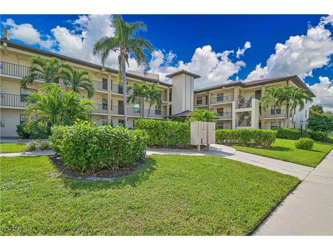 12621 Kelly Sands Way #326 Fort Myers FL 33908 2025016549 image3