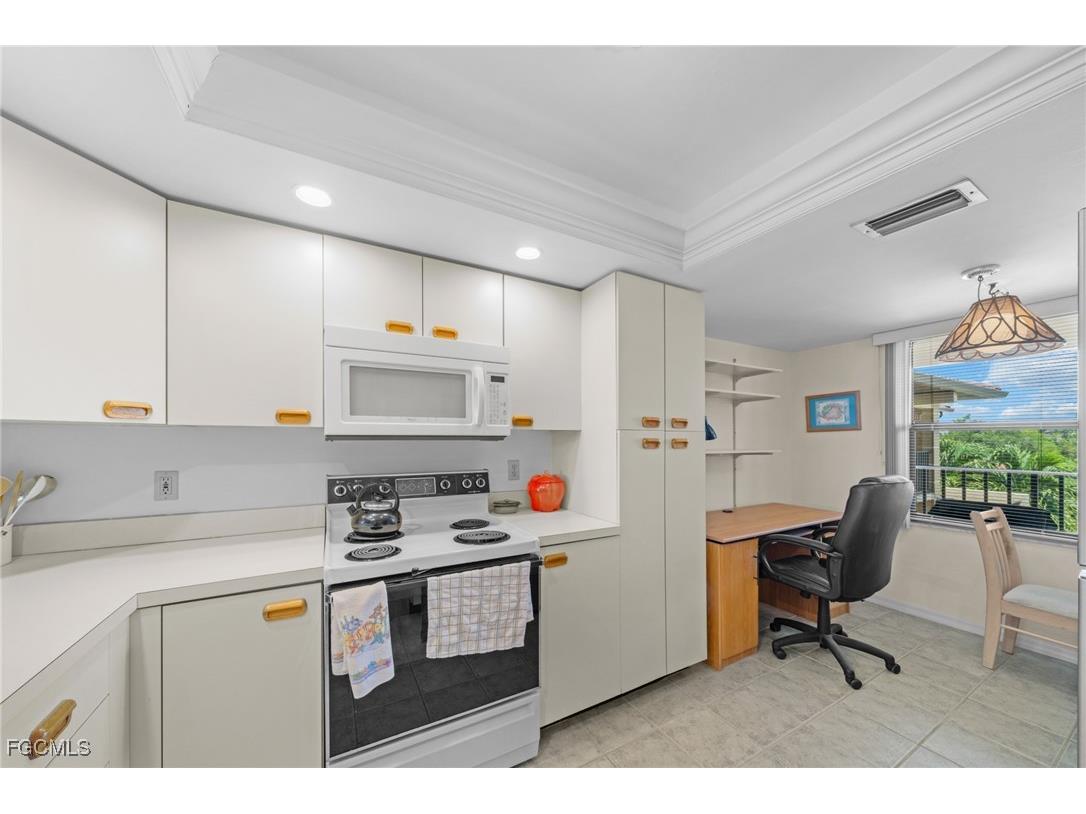 12621 Kelly Sands Way #327 Fort Myers FL 33908 2025007316 image12