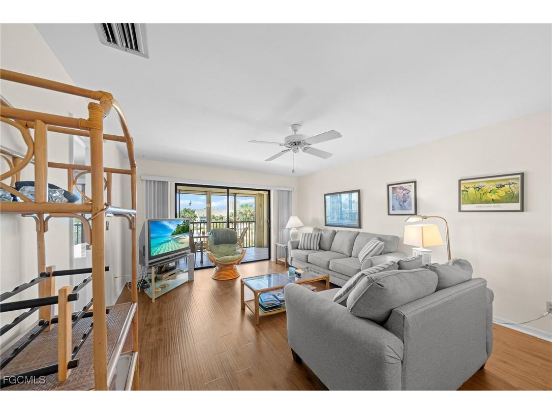 12621 Kelly Sands Way #327 Fort Myers FL 33908 2025007316 image5