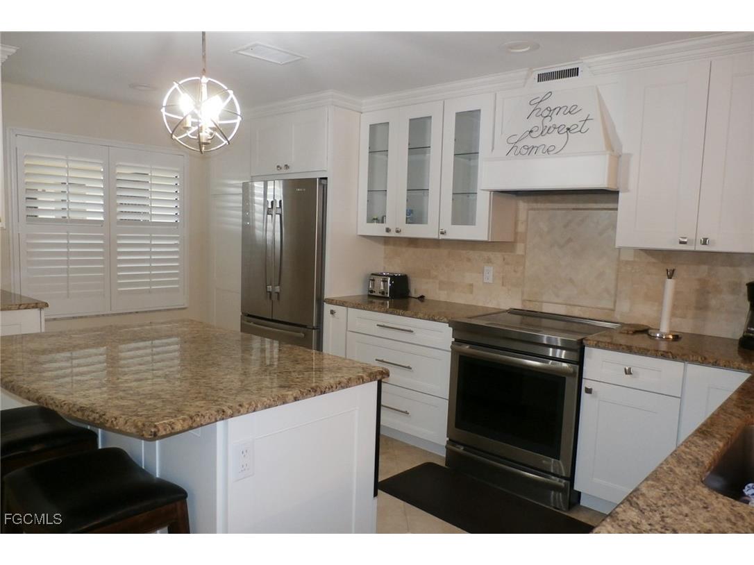 12621 Kelly Sands Way #329 Fort Myers FL 33908 2025000387 image3