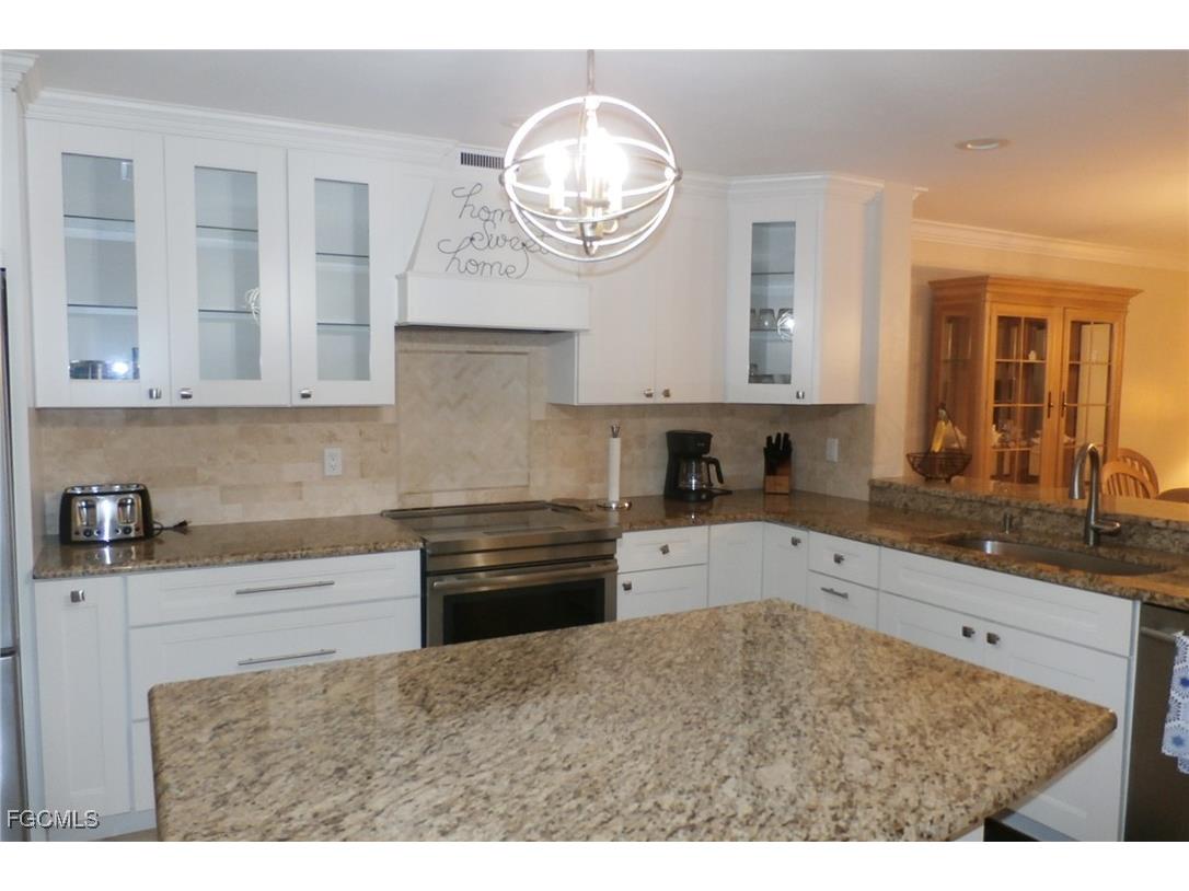 12621 Kelly Sands Way #329 Fort Myers FL 33908 2025000387 image5