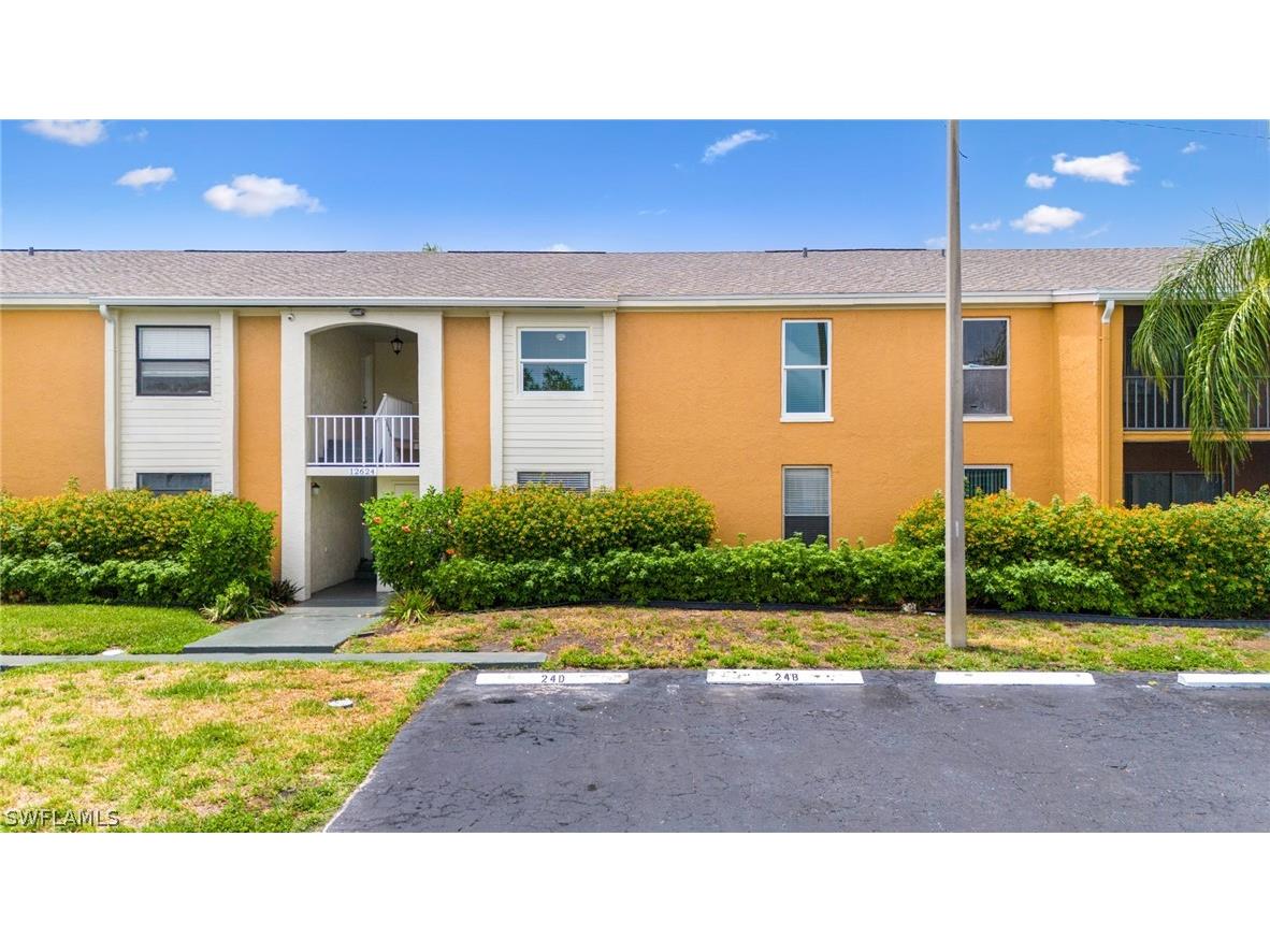 12624 Kenwood Lane #B Fort Myers FL 33907 224047702 image1