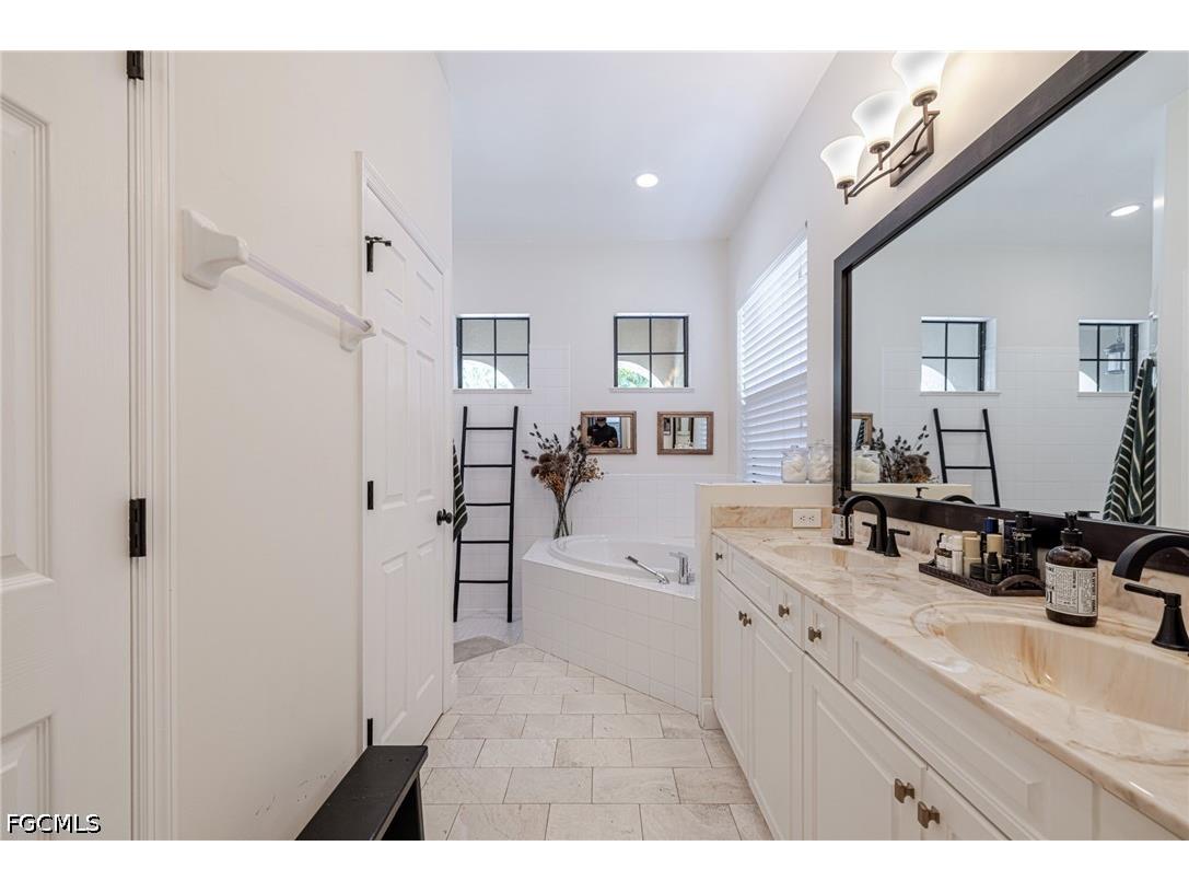 12627 Kentwood Avenue Fort Myers FL 33913 2026021970 image17