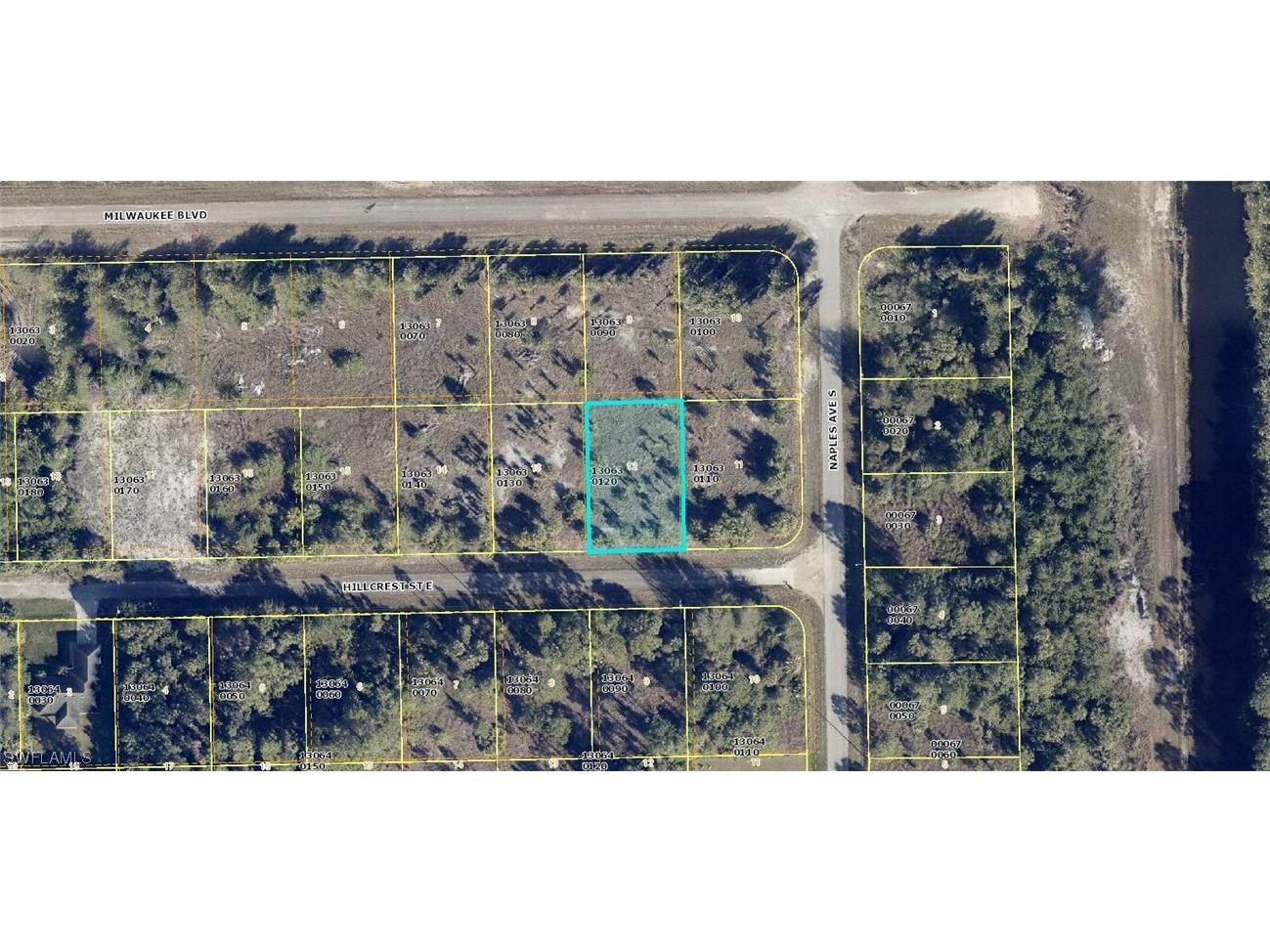 1263-1265 Hillcrest Street E Lehigh Acres FL 33974 223060541 image1