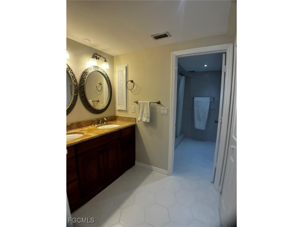 1263 Caloosa Drive Fort Myers FL 33901 2025015202 image23