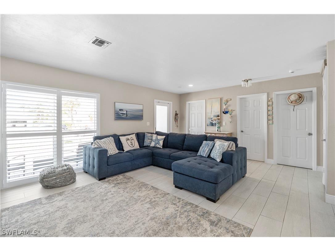 1263 N Collier Boulevard Marco Island FL 34145 226009811 image9