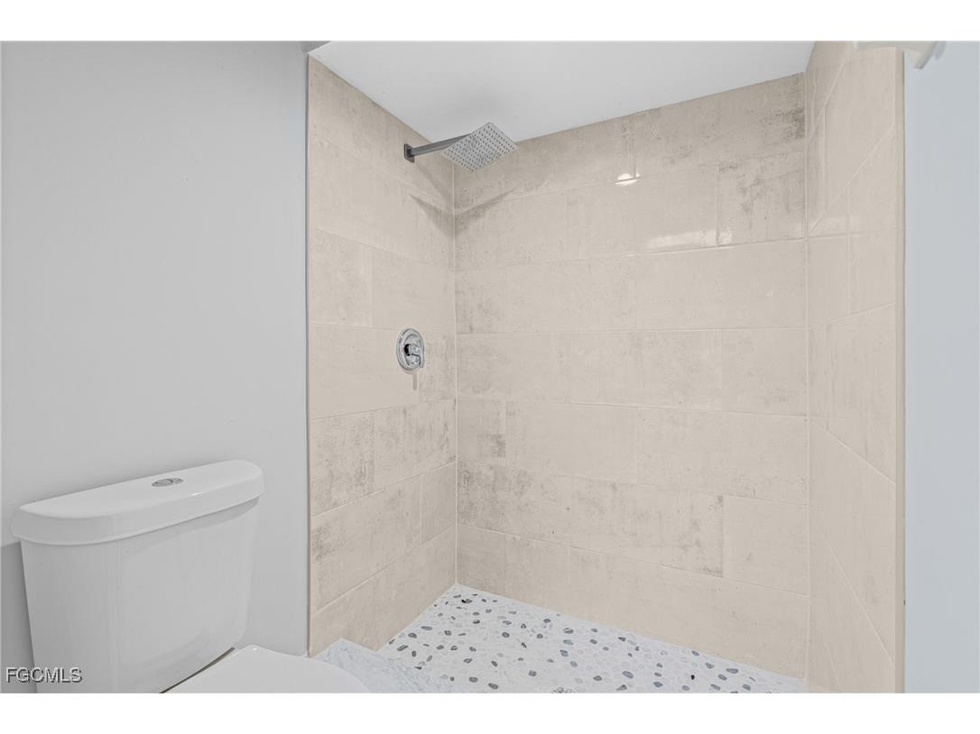 12630 Kelly Palm Drive Fort Myers FL 33908 2025008623 image13