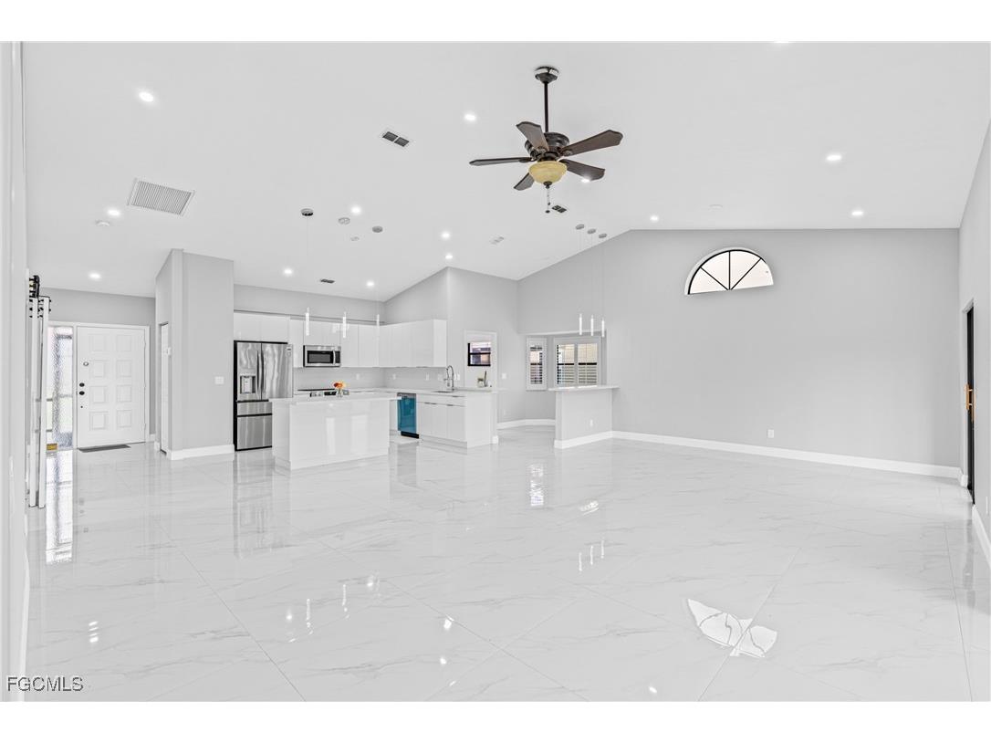 12630 Kelly Palm Drive Fort Myers FL 33908 2025008623 image3