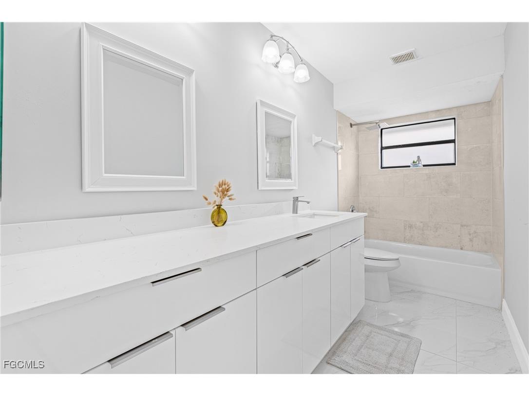 12630 Kelly Palm Drive Fort Myers FL 33908 2025008623 image9