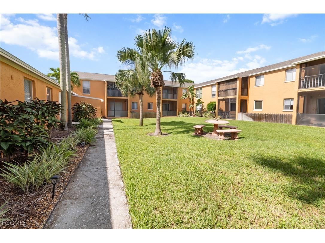 12630 Kenwood Lane #D Fort Myers FL 33907 2025000412 image18