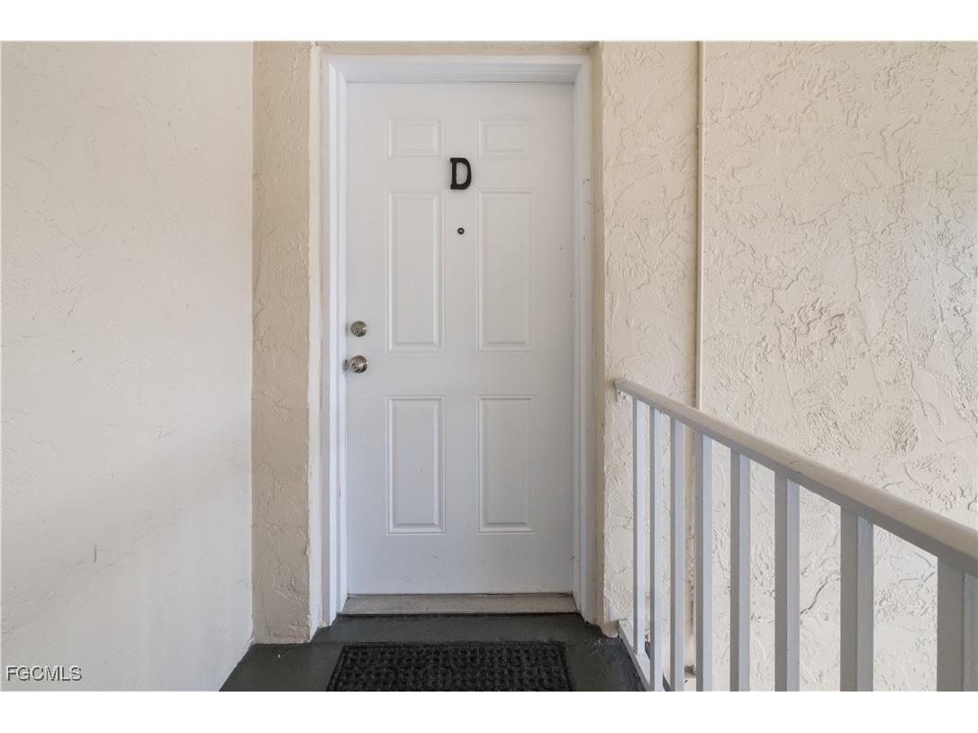 12630 Kenwood Lane #D Fort Myers FL 33907 2025000412 image2