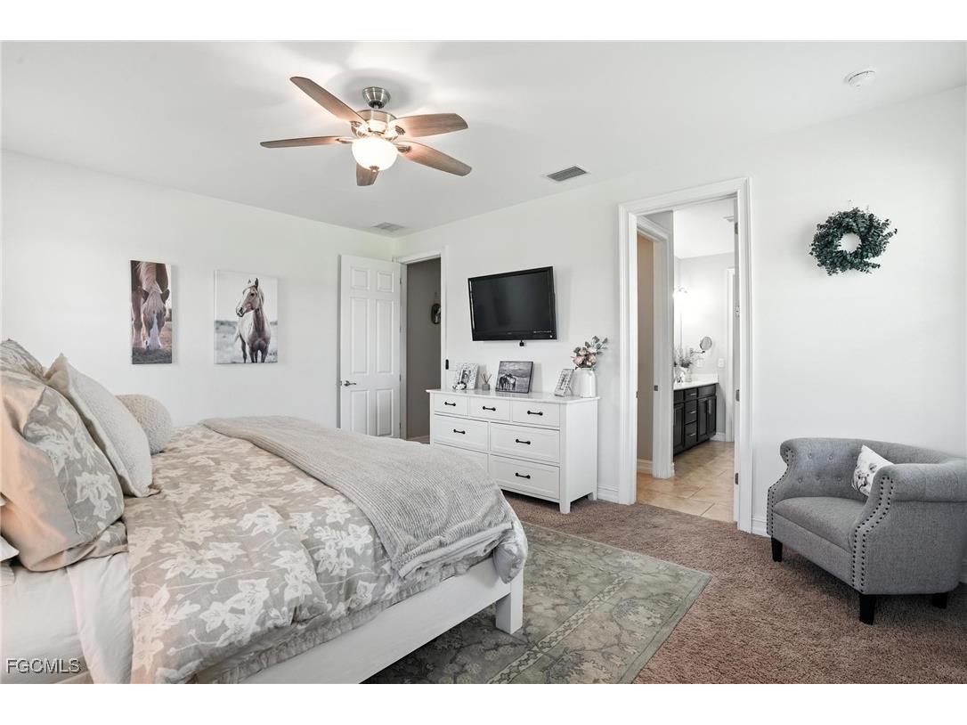 12631 Blue Banyon Court North Fort Myers FL 33903 2025002456 image16