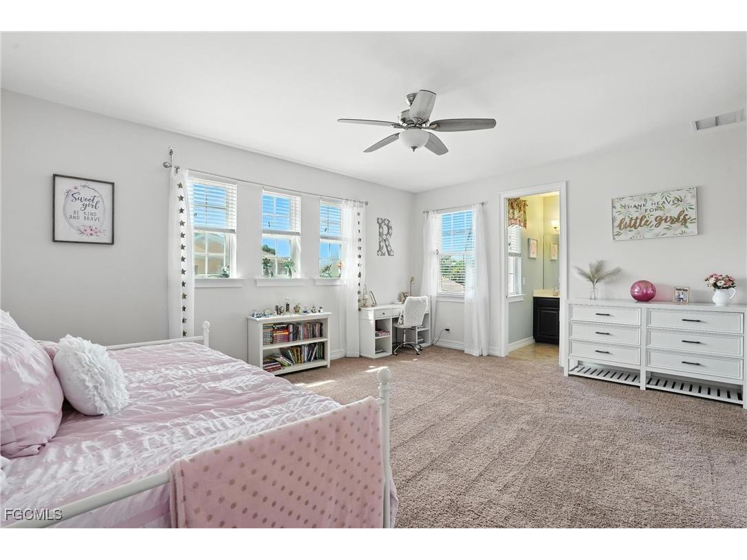 12631 Blue Banyon Court North Fort Myers FL 33903 2025002456 image27